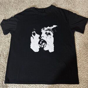 ROMWE Men's Black Gothic Vampire Kiss Graphic Print T-Shirt Size L